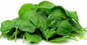 beneficios de comer espinaca